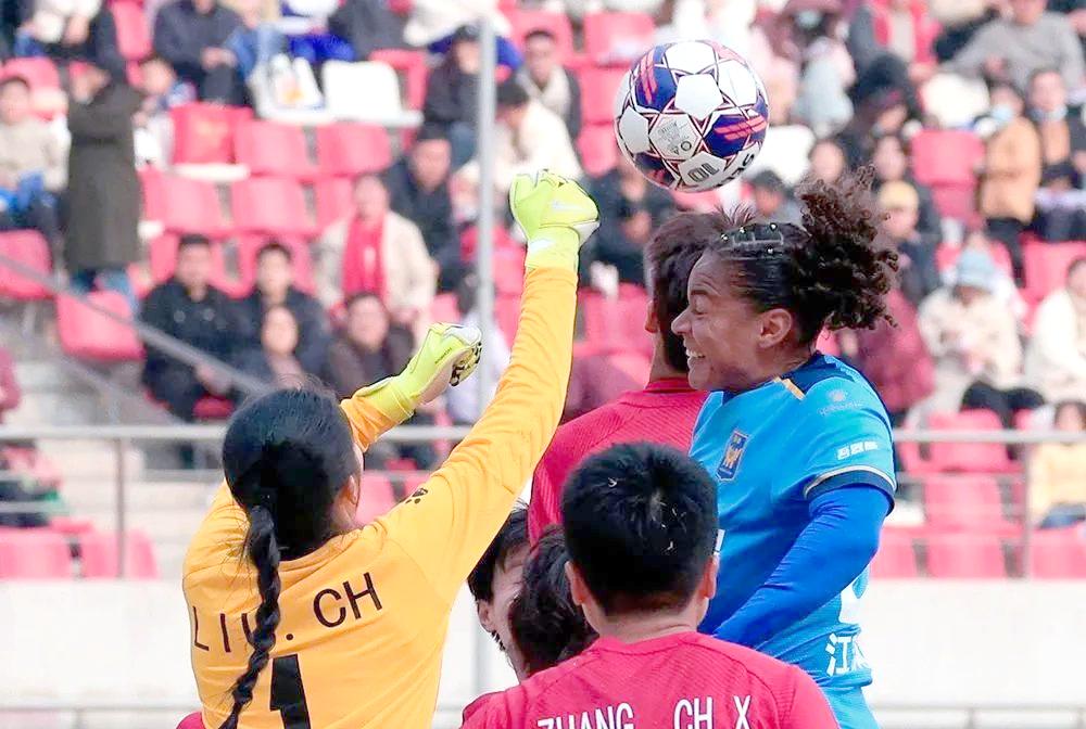 国际女足赛事精彩纷呈,吸引众多球迷关注英语